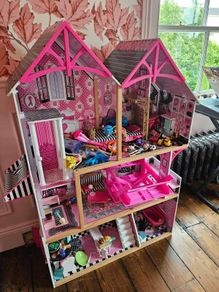 doll house