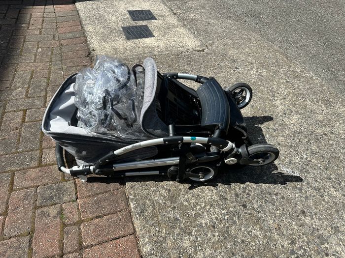 Bugaboo Bee5 Single City Stroller - Limited Edition - Wave - Raincover