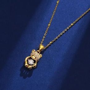 Cute Bear Beaded Necklace Gold Tone