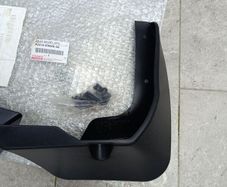 Toyota Auris mudflaps