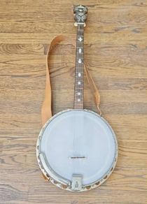 Paramount Style B Tenor Banjo (1920s)  Walnut