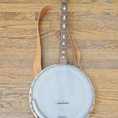Paramount Style B Tenor Banjo (1920s)  Walnut