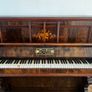 Upright piano Image 2