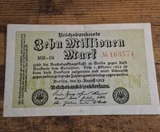 German Empire, 10 Million Mark Note 1923, 22 August 1923, almost uncirculated - free standard postage