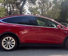 Tesla Model X 2020