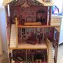 Doll house Image 2