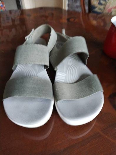 Clarks ladies sandals