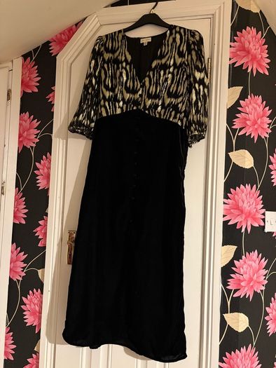 Black velvet dress, with gold shimmer bodice.