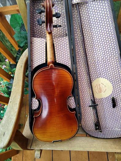 Old full size violin