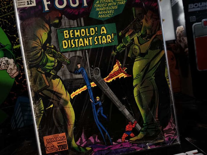 Fantastic Four ! Issue #37 ! 1st Appearance of Anelle - Death of Morrat ! by Stan Lee and Jack Kirby ! Silver Age Comic from 1965 ! by Marvel !