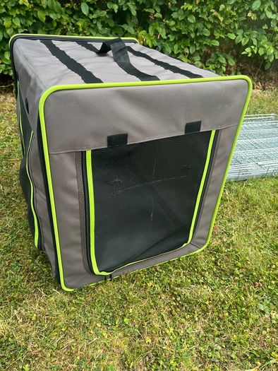 pet carrier