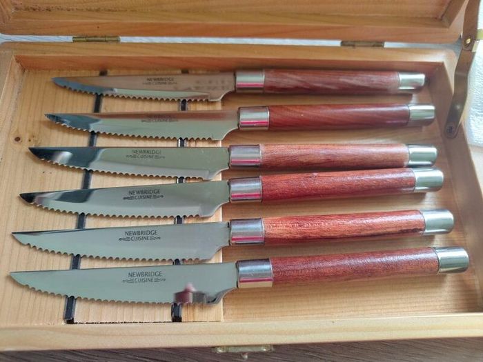 Newbridge steak knifes