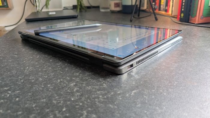 Dell Latitude 9430 2-in-1 | i5-1245U | 14" touchscreen