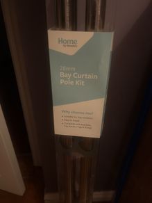 bay window curtain pole