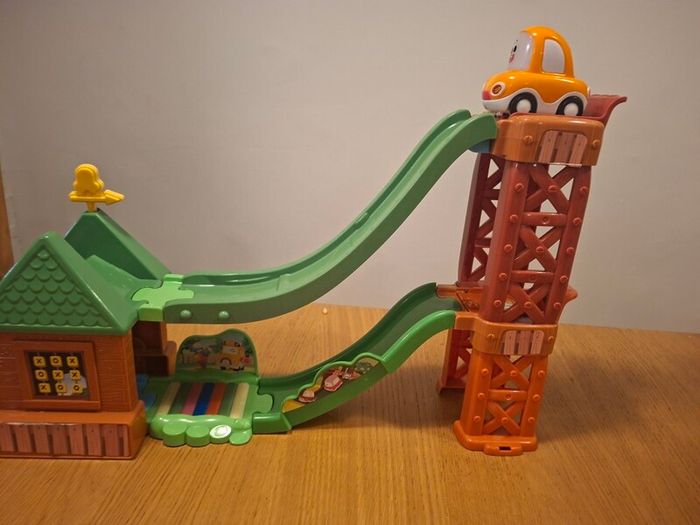 Vtech Toot Toot