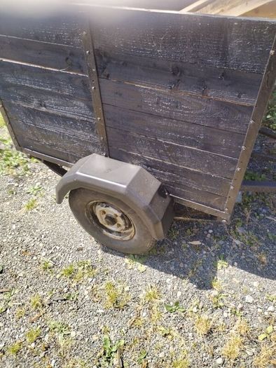 good strong handy size trailer