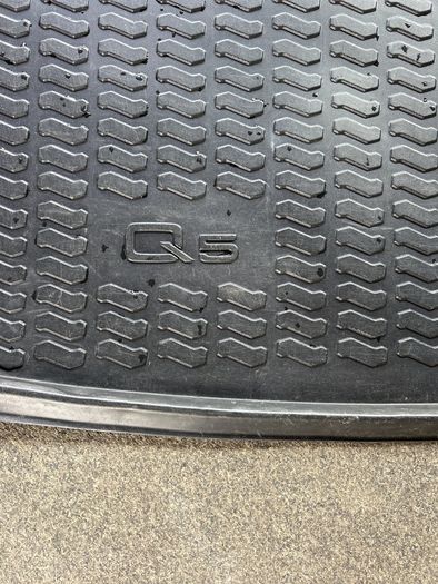 audi Q5 boot protector