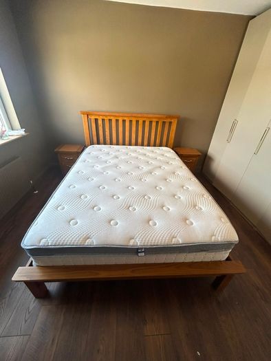 Solid oak king size bed and matching lockers