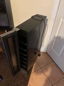 LAMONA High End 7 Btl Wine/Drinks Cooler 1 year Old