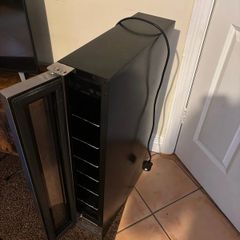 LAMONA High End 7 Btl Wine/Drinks Cooler 1 year Old