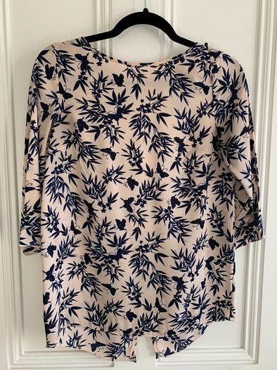 Ladies Tops - 2 for 10 Euro - Size 8 or Size 10