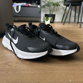 Nike Promina size 10.5
