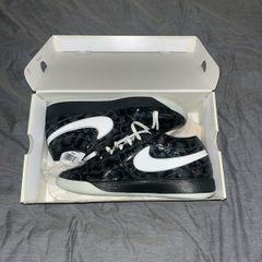 Basketball shoes