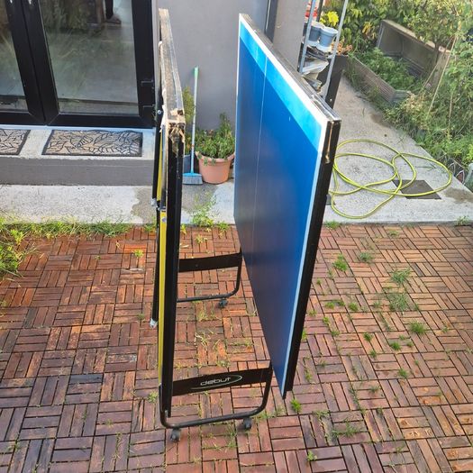 Debut mid-size foldable table tennis ping-pong table