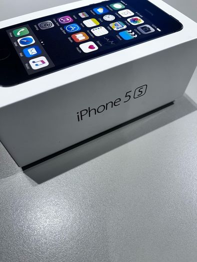 IPhone 4s and 5s for sale (Collectable)