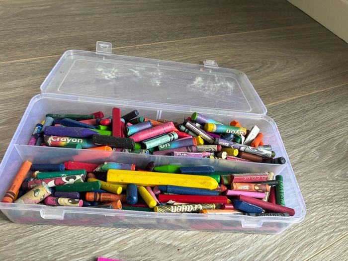 Arts & Craft Supplies