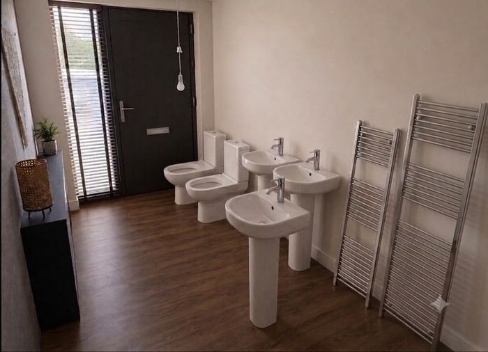 Complete Bathroom Suite Set 2 Years Old) AUCTION STYLE