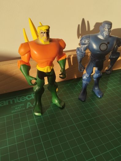 DC Justice League Figures Aquaman and Steel