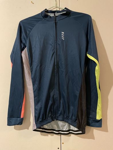 Women's cycling tops (2)
