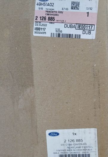 RH headlight for Ford fiesta - 2126885. Brand new in the box