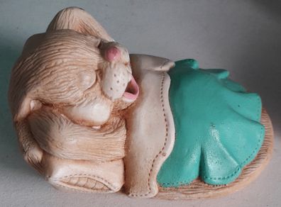 ORNAMENT - Vintage - Rabbit - Yawning Bunny