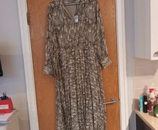 Primark  Dress.   S.20.  B.N.W.T.