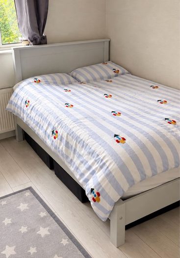 Double Bed