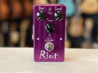 main image for ad Suhr Riot Distortion Pedal