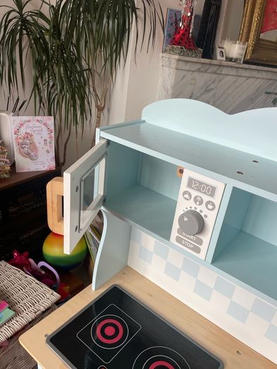 toy kitchen