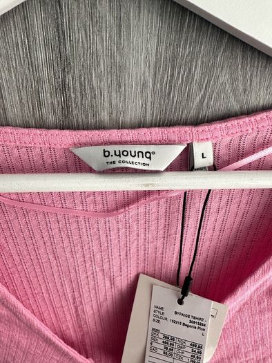 B.Young Top - UK 14