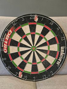 Unicorn DB180 bristle dartboard, PDC branded