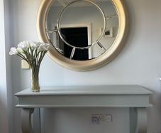 Ventura hall console table