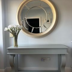 Ventura hall console table