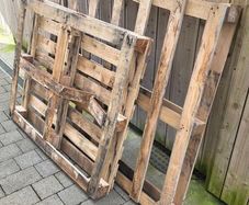 2 wooden pallets