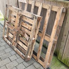 2 wooden pallets