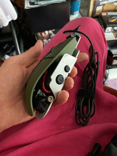 Tt esports level 10 gaming mouse