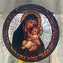 Suncatcher Mary & baby Jesus Image 6