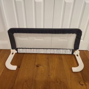 Safety 1st Portable Bed Rail Dark Grey (Excellent Condition)