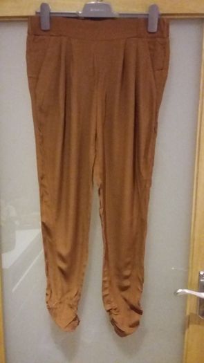 Brand new River Island, pegleg trousers