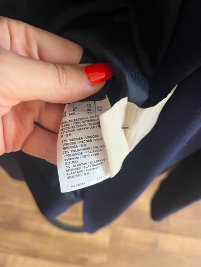 Pinko navy suit